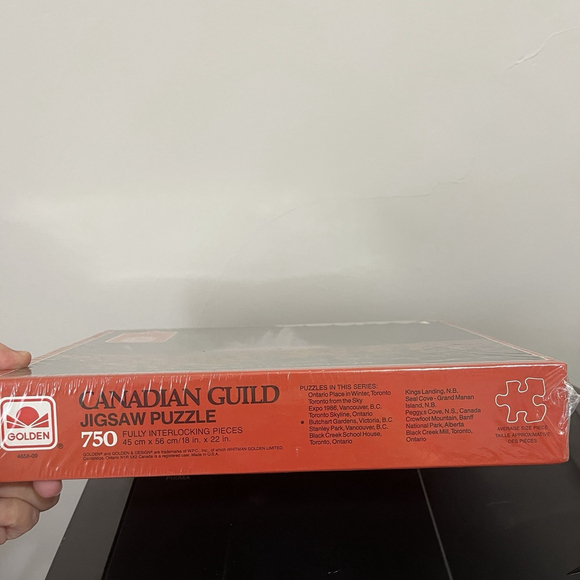 Canadian Guild Golden 750 Pieces Jigsaw Puzzle Butchart Gardens Brand New Sealed - Picture 8 of 8